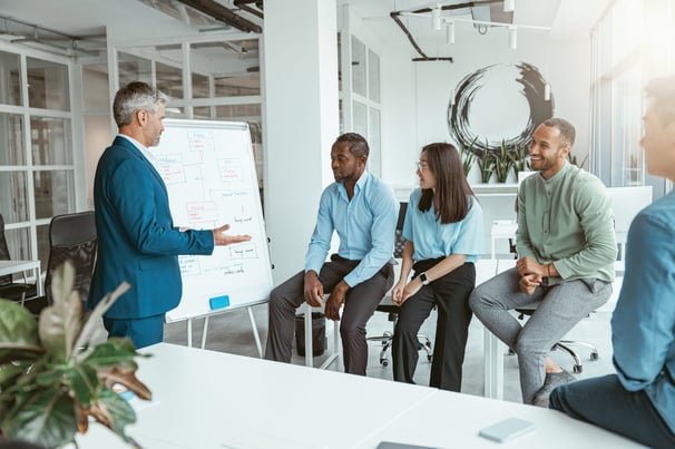 equipo trabajando en la comunicación efectiva